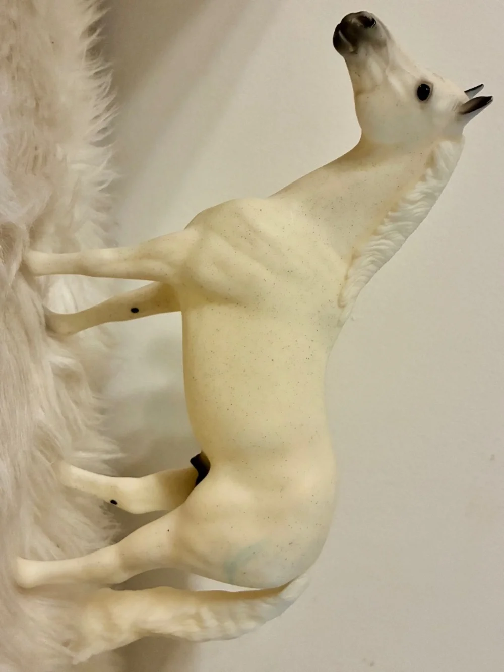Breyer Snowman Famous Show Jumper Horse Model Figurine - Picture 5 of 6